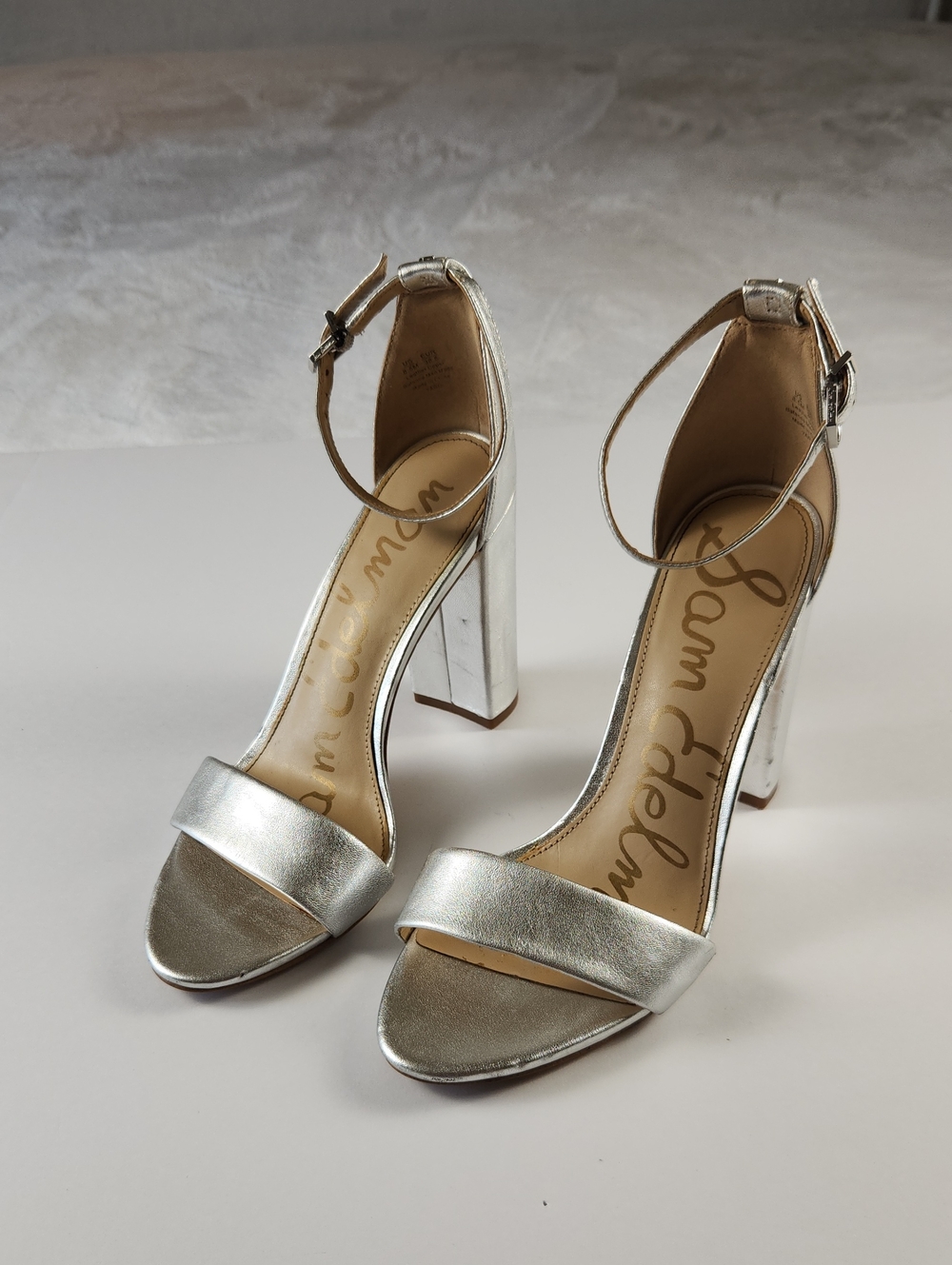 Sam Edelman Yaro Block Heel Sandals Metallic Silver with Ankle Strap 8.5‎